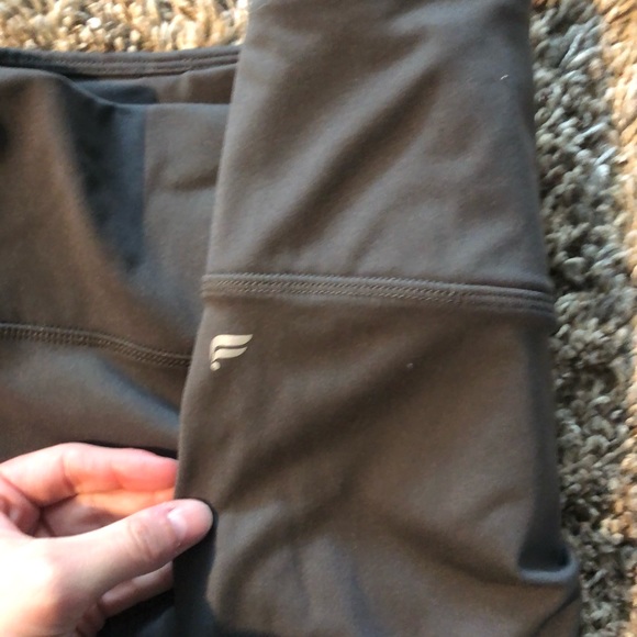 Fabletics leggings - Picture 3 of 3
